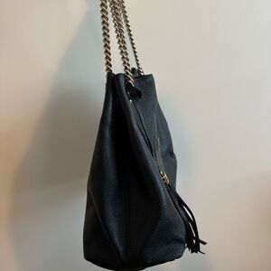 Gucci Black Leather Soho Shoulder Bag with Gold Chain